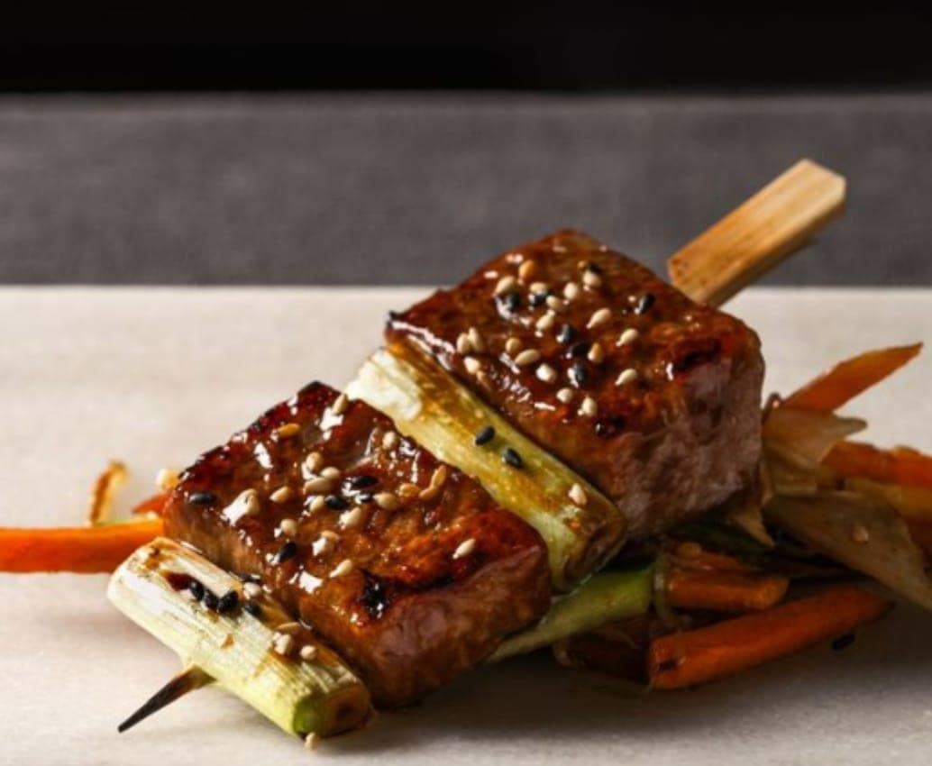 TA-KUMI Marbella sushi bar interior with minimalist design