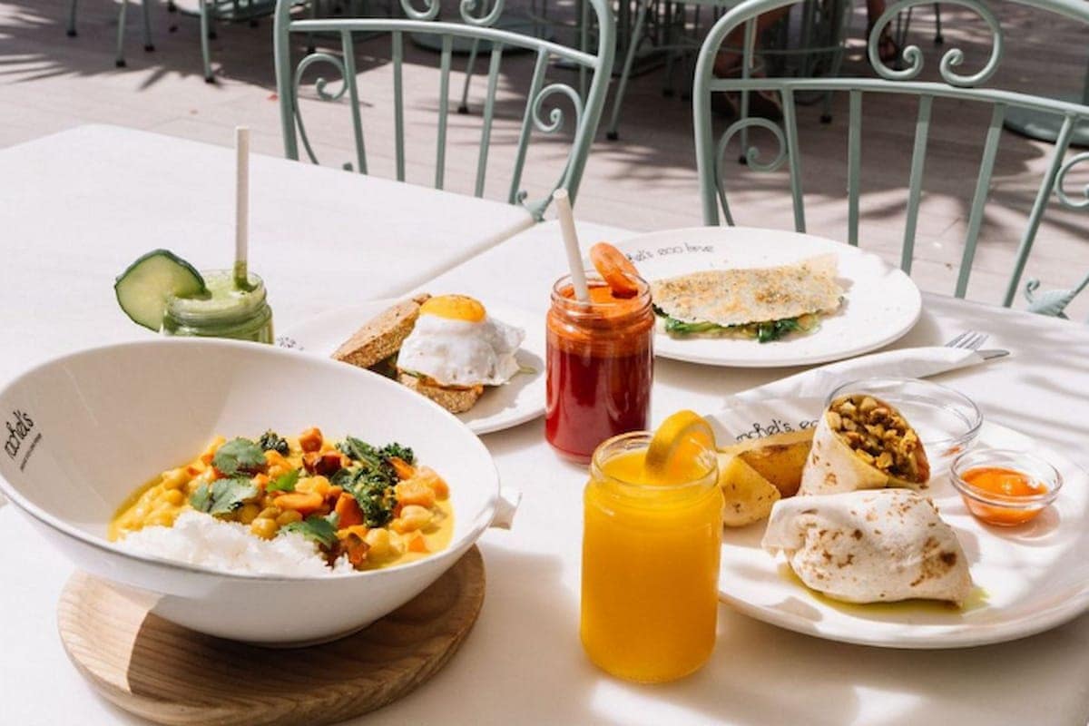 Rachel’s Eco Love Marbella – healthy breakfast café with açai bowls, smoothies and organic dishes