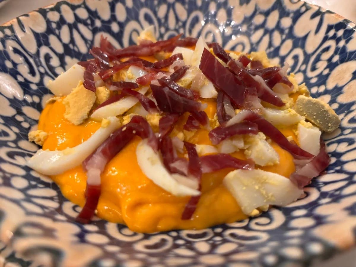 Traditional Andalusian dishes at Taberna La Niña del Pisto in Marbella.